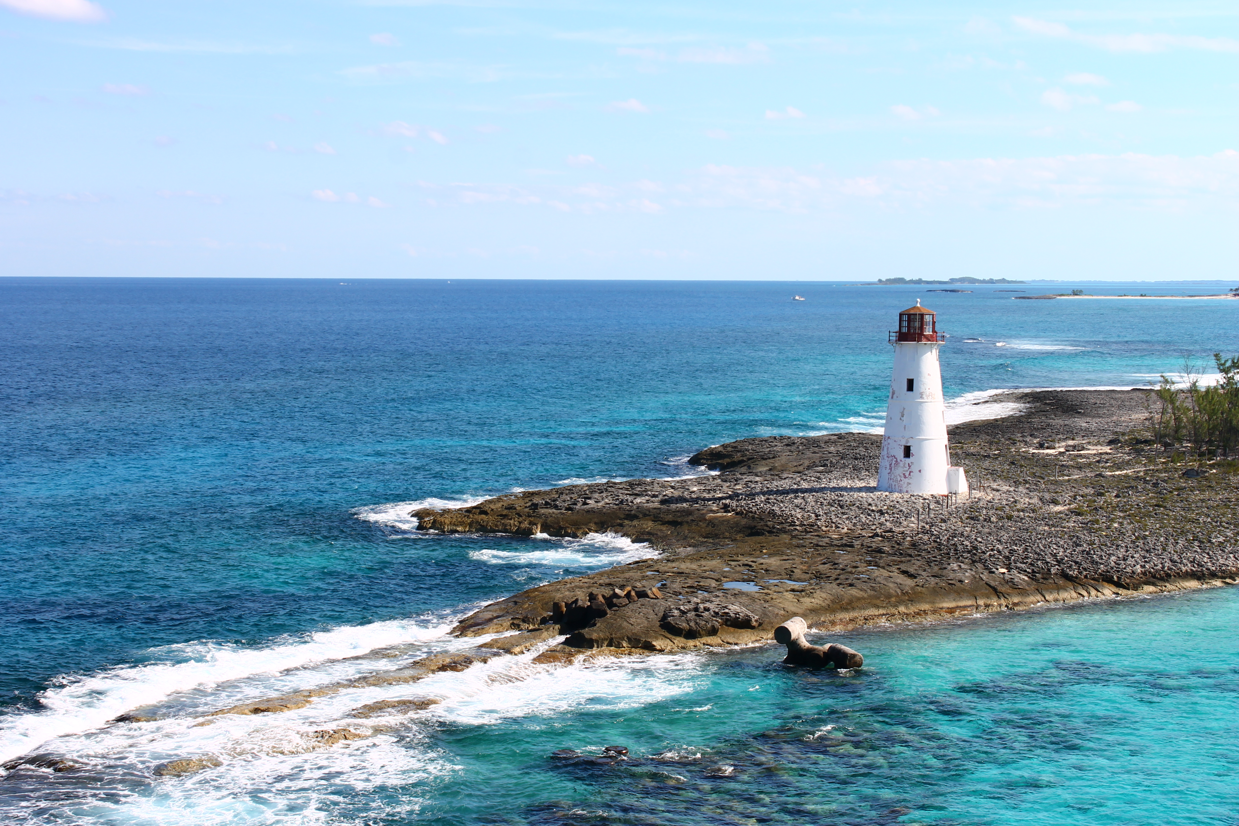007-Bahamas-Lighthouse